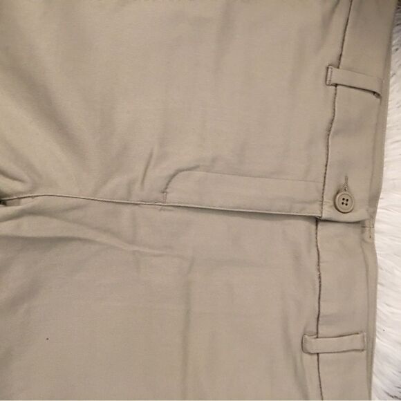 NWT! Flat front khaki skinny pants - Picture 4 of 5